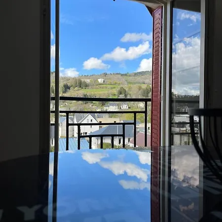 La Butte, Chaleureux Au Coeur De Lägenhet