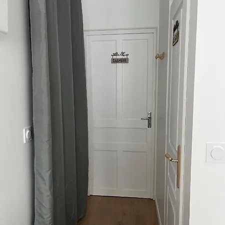 La Butte, Chaleureux Au Coeur De شقة *