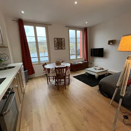 La Butte, Chaleureux Au Coeur De Lägenhet