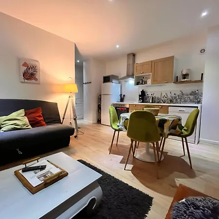 La Butte, Chaleureux Au Coeur De Lägenhet