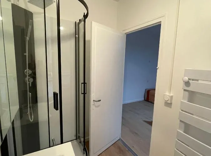 La Butte, Chaleureux Au Coeur De Апартаменты