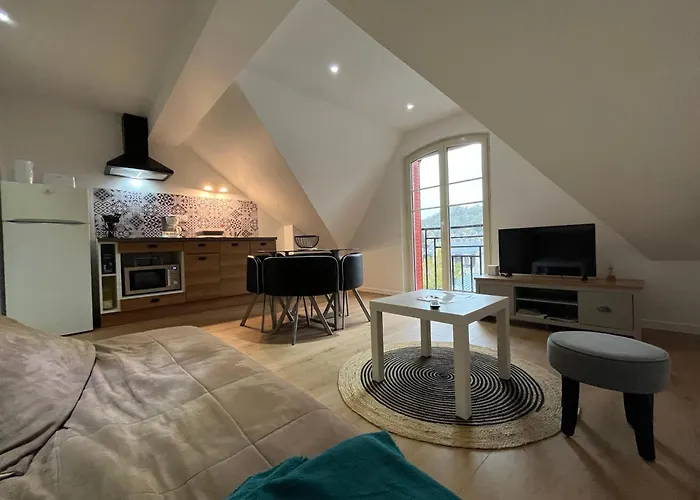 La Butte, Chaleureux Au Coeur De Апартаменты