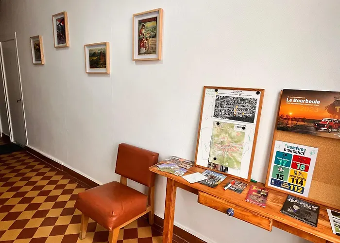 La Butte, Chaleureux Au Coeur De Ла-Бурбуль